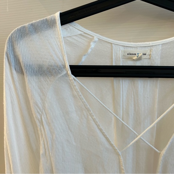 White long flow top from Urban Outfitters - Picture 3 of 5